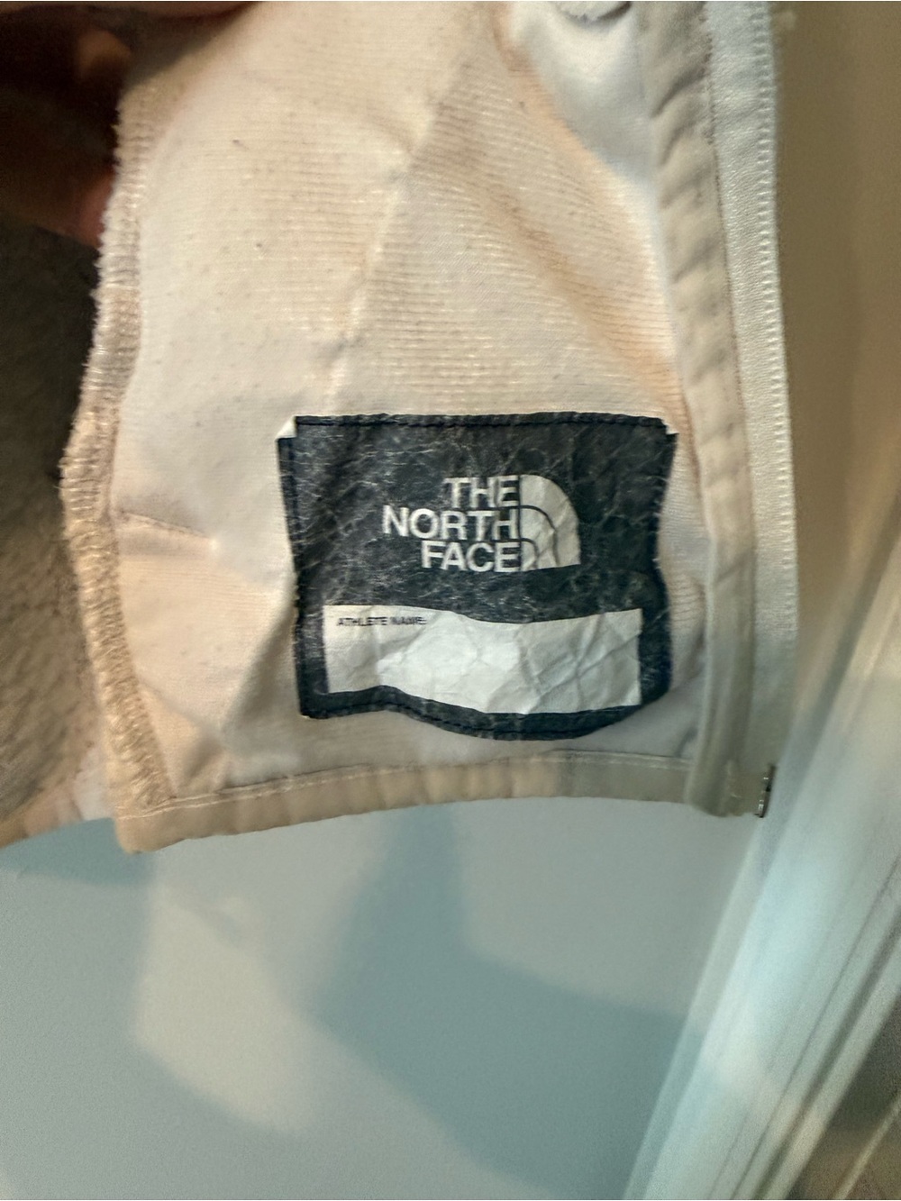 The North Face Cream Fleece Sherpa Hooded Jacket - Picture 4 of 4